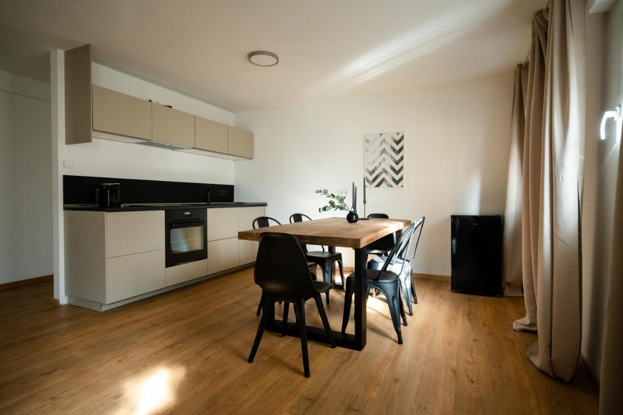 Oldtown Studio Apartment With 2 Bathrooms Dusseldorf Ngoại thất bức ảnh