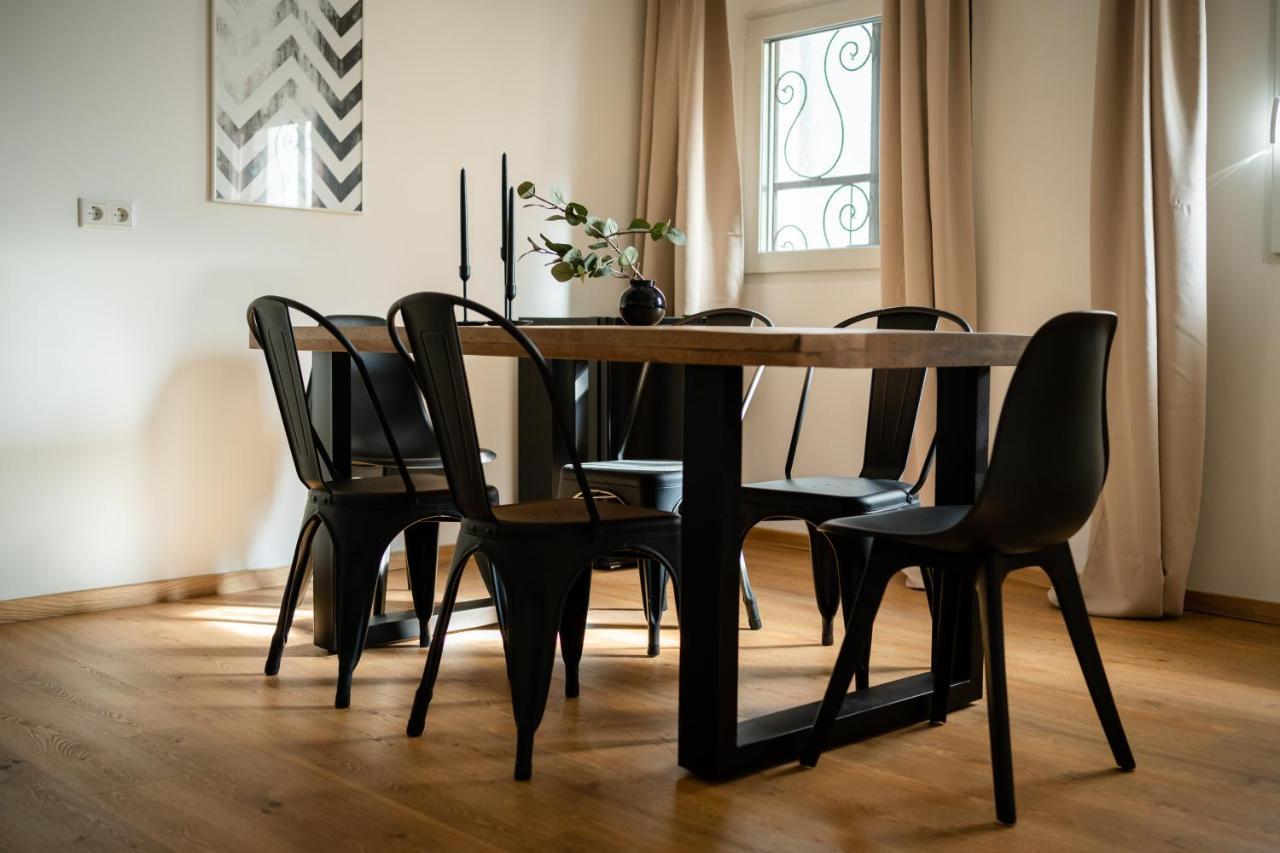 Oldtown Studio Apartment With 2 Bathrooms Dusseldorf Ngoại thất bức ảnh